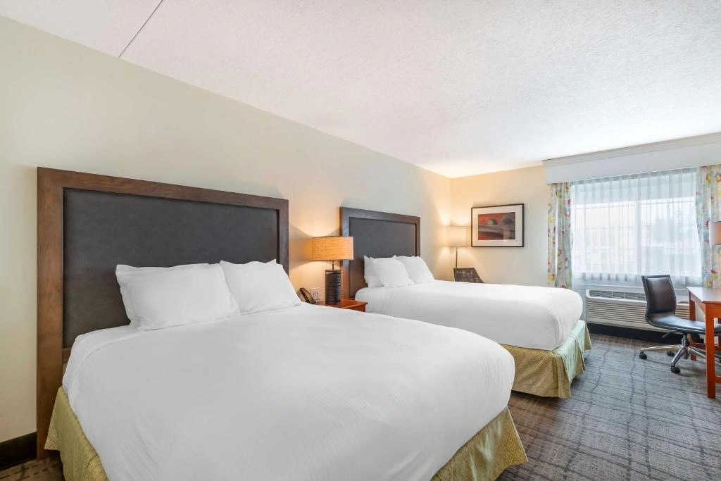 Best Western Plus University Park Inn & Suites